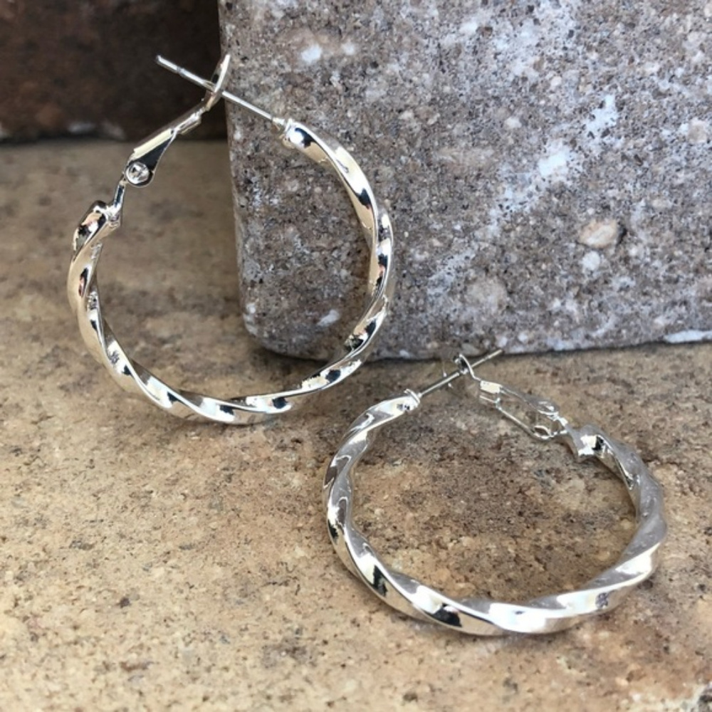 Hoop Earrings | Mid Size | Platinum Plated